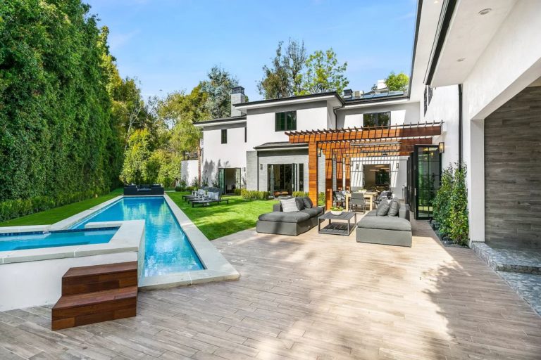 Los Angeles's Brand New Modern Traditional Estate hits Market for $14M