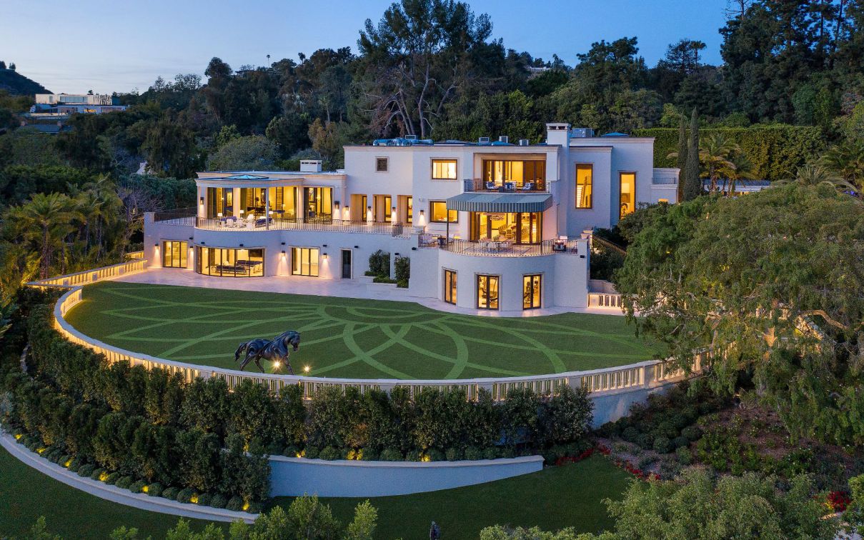 Billionaire Steve Wynn Lists Beverly Hills Mansion For 135 Million