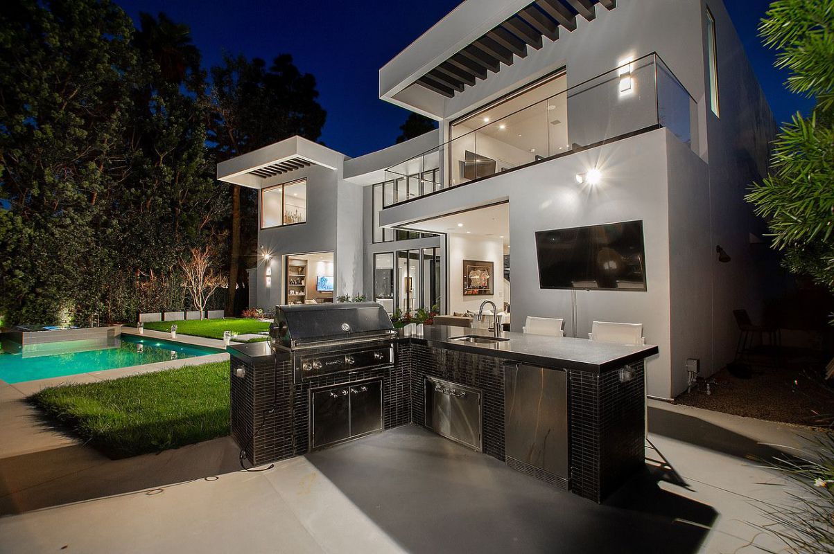 Modern Lake View Estate in Bel Air returns Market for $8.5 Million