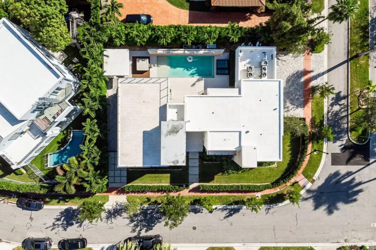 Miami Beach Estate located at Rivo Alto Drive listed for $4.5 Million