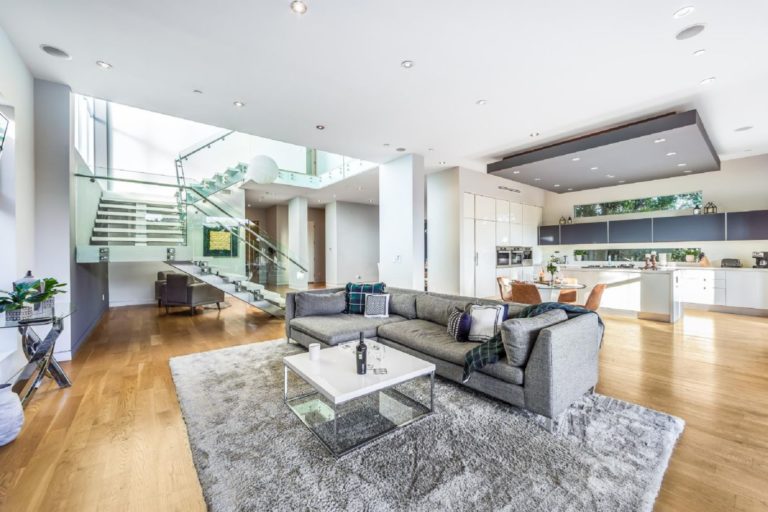 Drexel Avenue Home in Los Angeles for Rental 23,000 Monthly