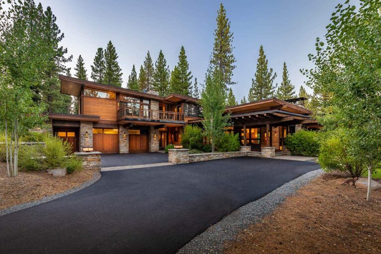 Wellscroft Modern Home in Martis Camp: A Seamless Connection to Nature and Timeless Design
