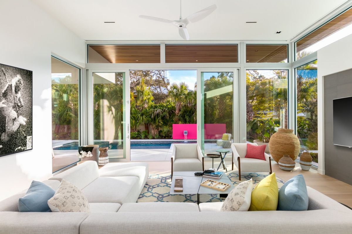 Citrus-Avenue-Contemporary-Home-in-Sarasota-by-Leader-Design-Studio-15