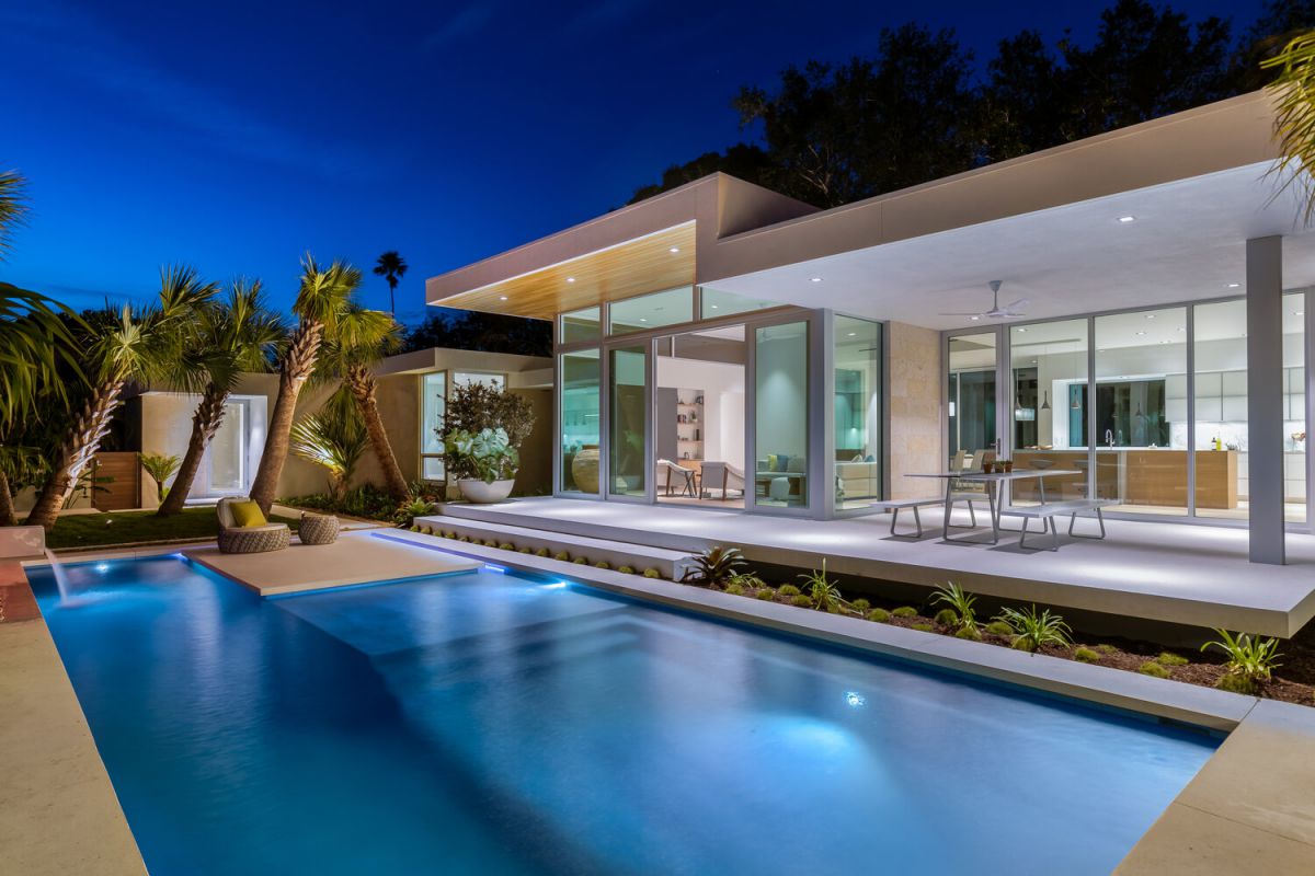 Citrus-Avenue-Contemporary-Home-in-Sarasota-by-Leader-Design-Studio-7