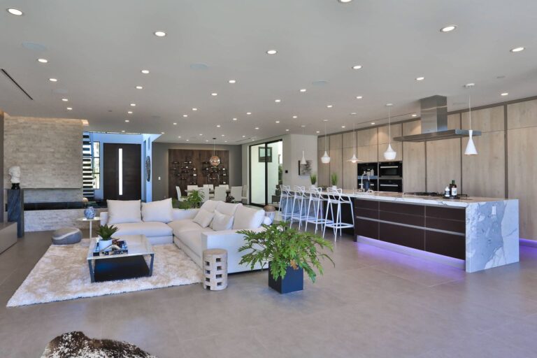 Clifton Way Modern Home by 4br Design-Modern Luxury Interior Design