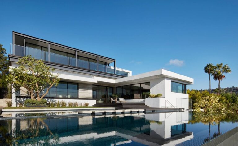 Liane Lane Residence in Orange County, California by Horst Architects