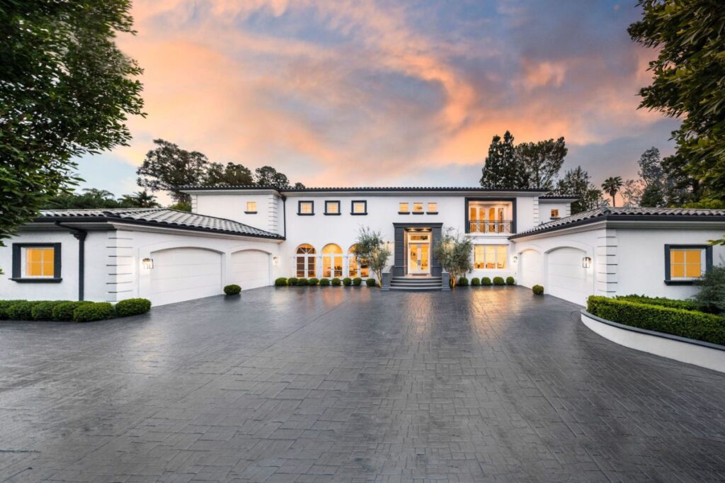 Transitional Contemporary Masterpiece in Beverly Hills, Los Angeles