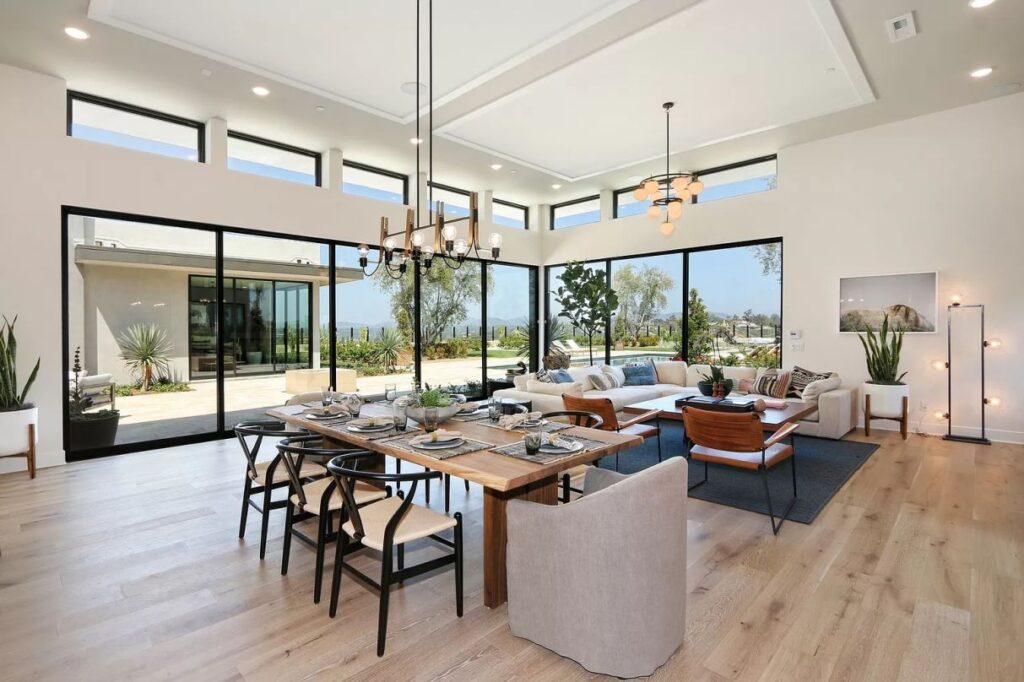 San Diego's Carmel Valley Modern Home, modern home, California