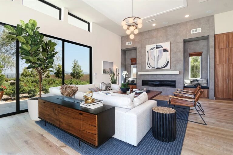 San Diego's Carmel Valley Modern Home on Market for 4.6 Million