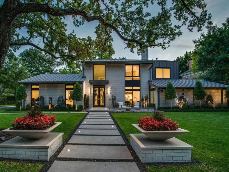 Architecturally Significant Modern Home in Dallas for Sale at $5.3 Million