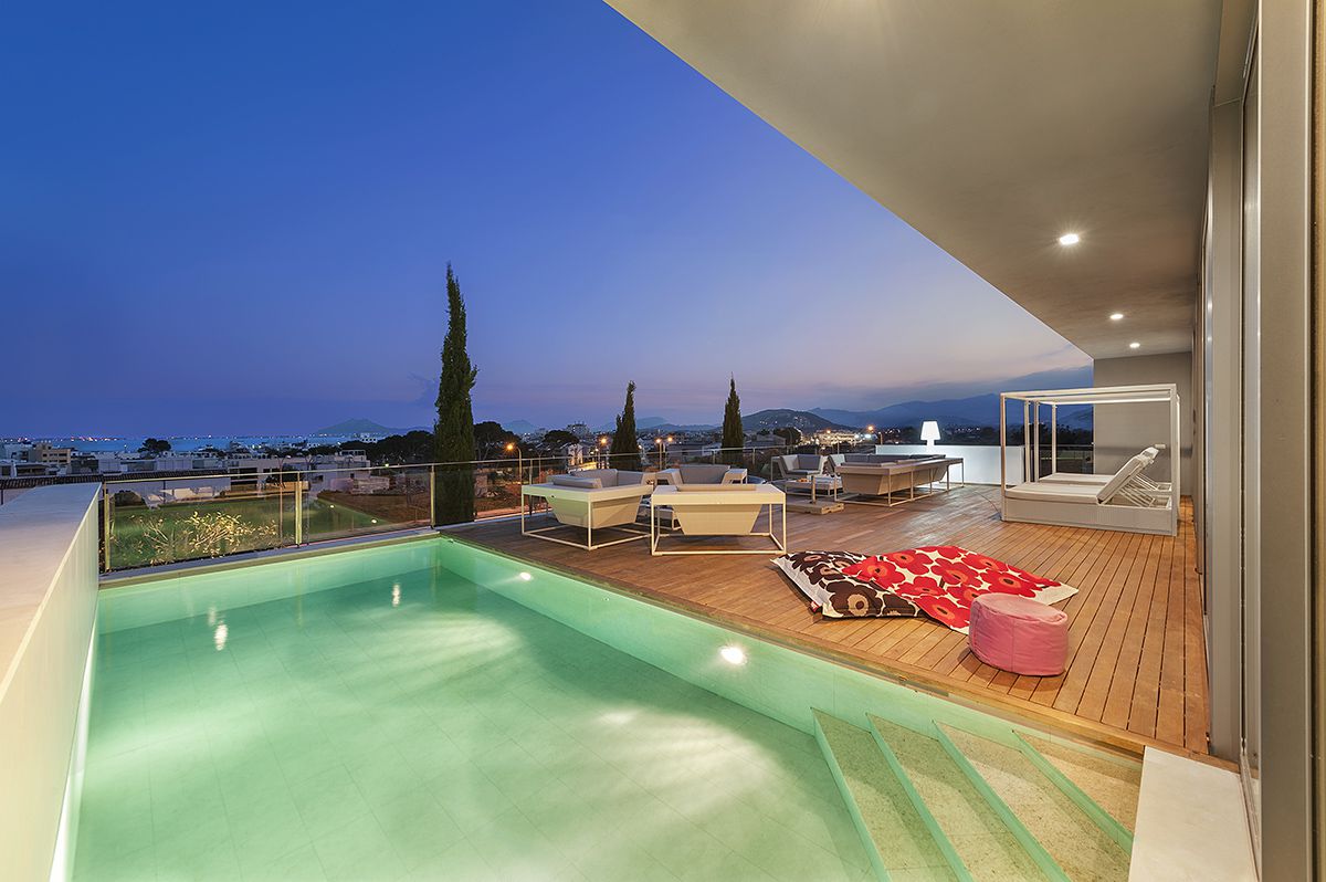 An-Ultra-Modern-Villa-in-Puerto-Pollensa-Mallorca-Spain-30