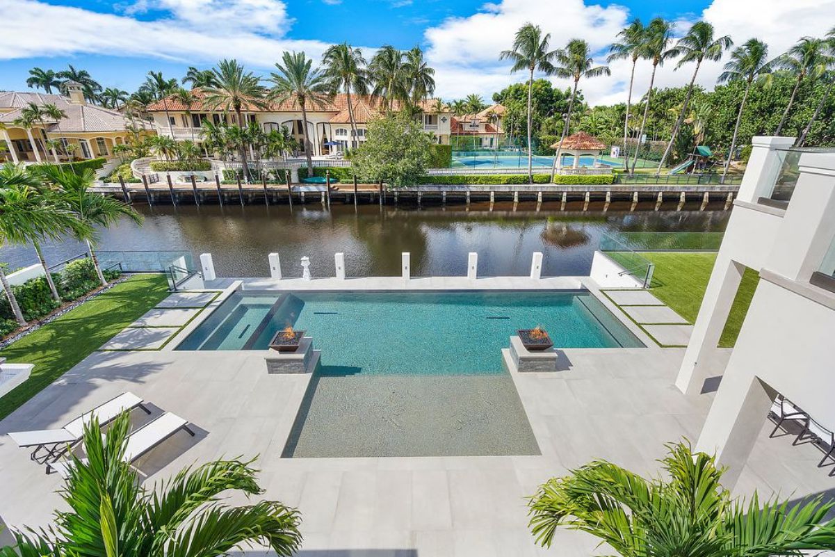 Coconut-Palm-Residence-in-Boca-Raton-by-John-D-Conway-Architect-Inc-2