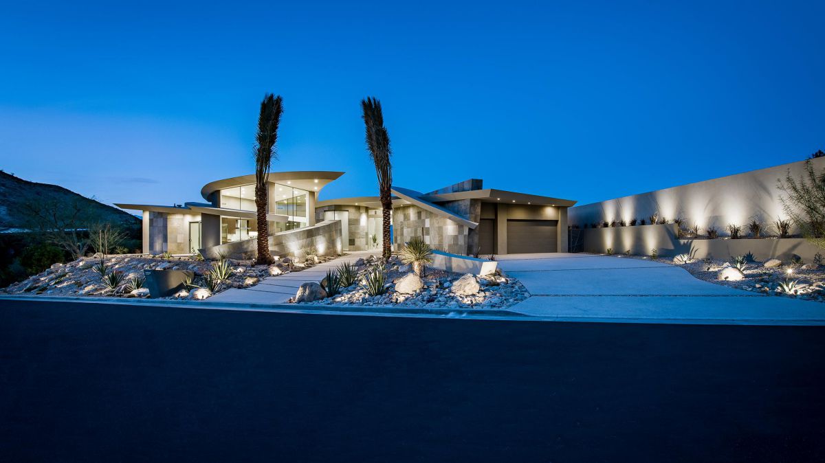 Curvilinear-Desert-Residence-in-Palm-Springs-by-Brian-Foster-Designs-10