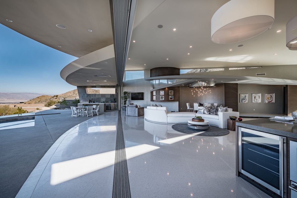 Curvilinear-Desert-Residence-in-Palm-Springs-by-Brian-Foster-Designs-6