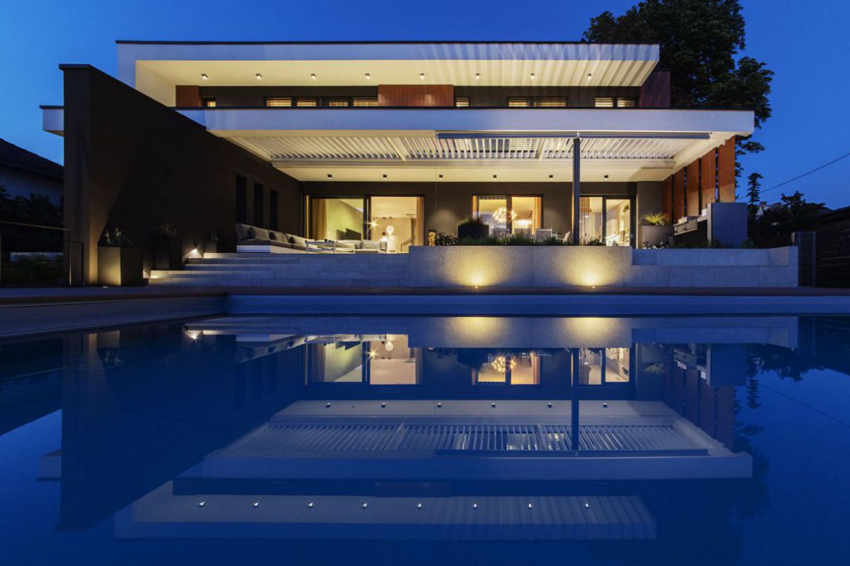 Exceptional-Modern-Villa-in-Budapest-Hungary-by-Toth-Project-2