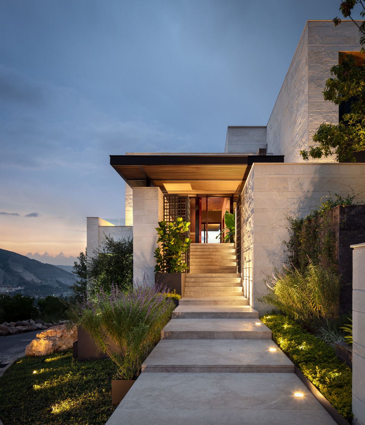 La-Barranca-Residence-in-Austin-by-Bernardo-Pozas-Residential-Design-12