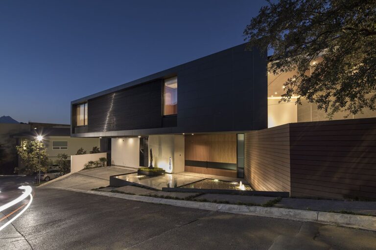 Las Calzadas House in Neuvo Leon, Mexico by GLR Architects