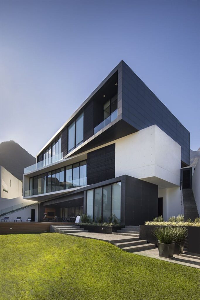 Las Calzadas House in Neuvo Leon, Mexico by GLR Architects