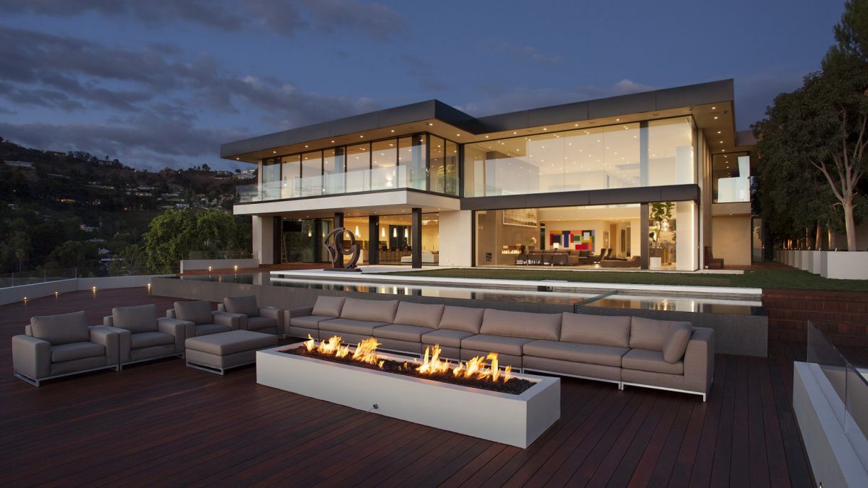 Luxurious-Oriole-Drive-Modern-Home-in-Los-Angeles-by-Paul-McClean-1