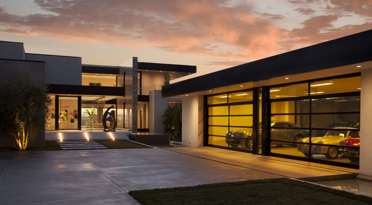 Luxurious-Oriole-Drive-Modern-Home-in-Los-Angeles-by-Paul-McClean-19