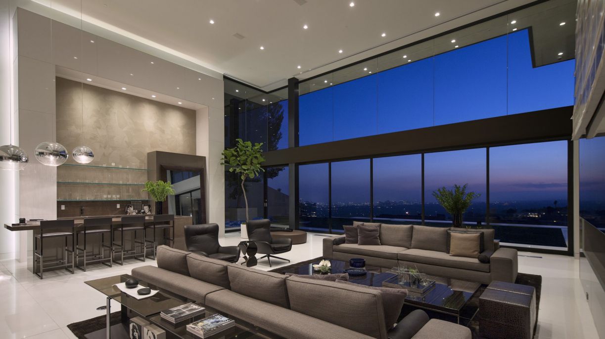 Luxurious-Oriole-Drive-Modern-Home-in-Los-Angeles-by-Paul-McClean-3