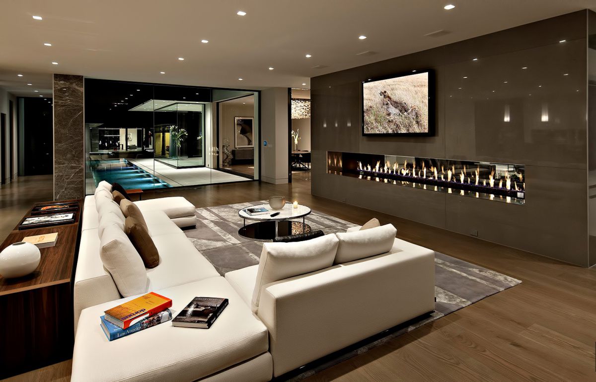 Luxurious Oriole Drive Modern Home in Los Angeles by Paul McClean