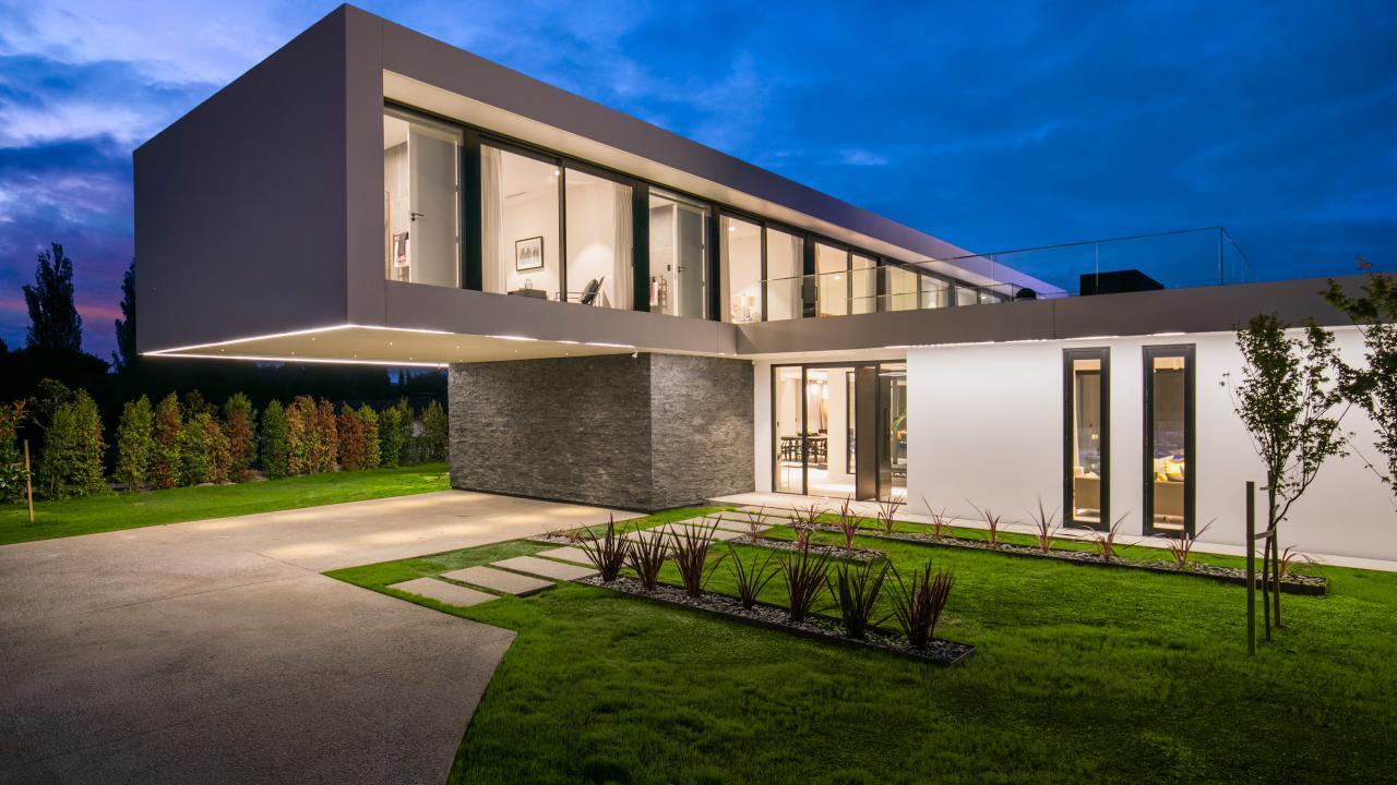 Lynwood-Grove-Modern-Masterpiece-in-Dairy-Flat-New-Zealand-3