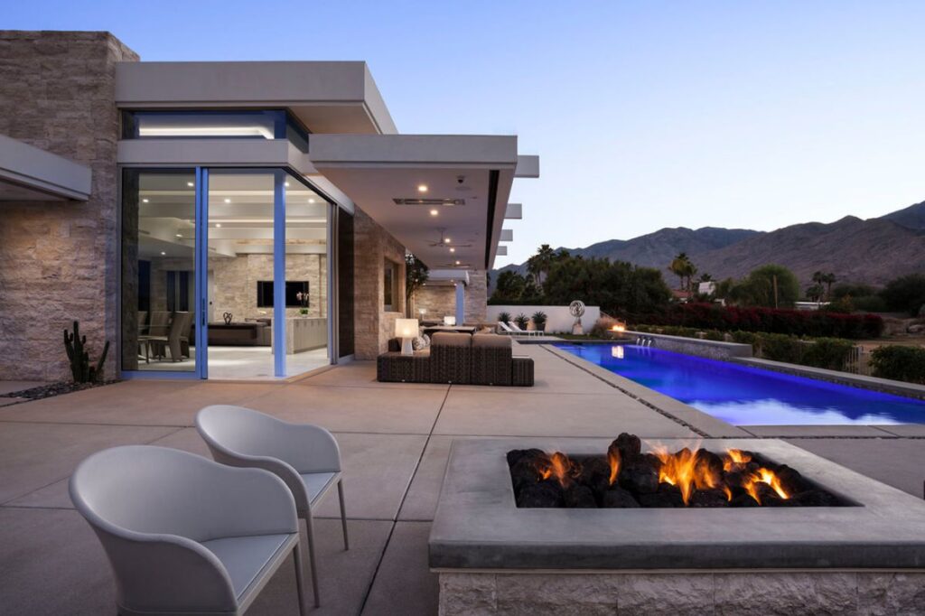Palm Springs Modern Home by David R. Olson Architects