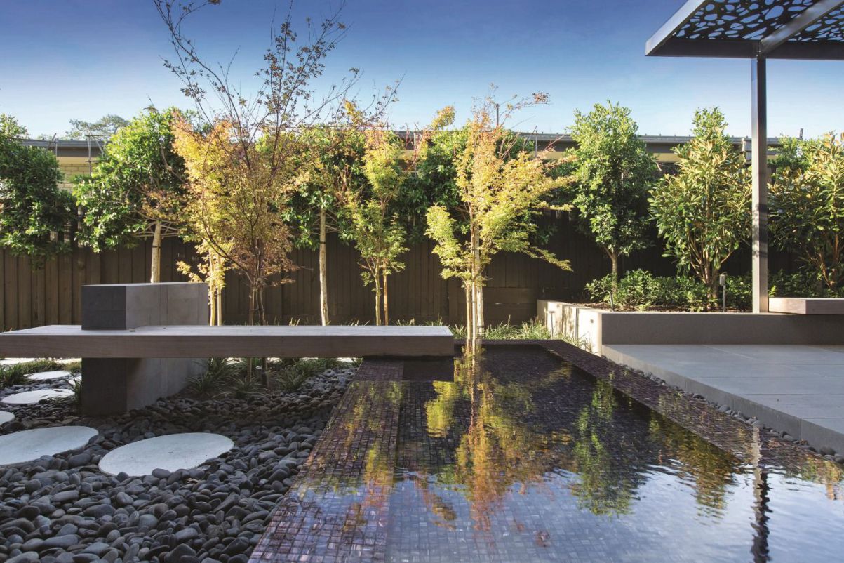 Resort-Style-Modern-Landscaping-in-Melbourne-Australia-by-COS-Design-11