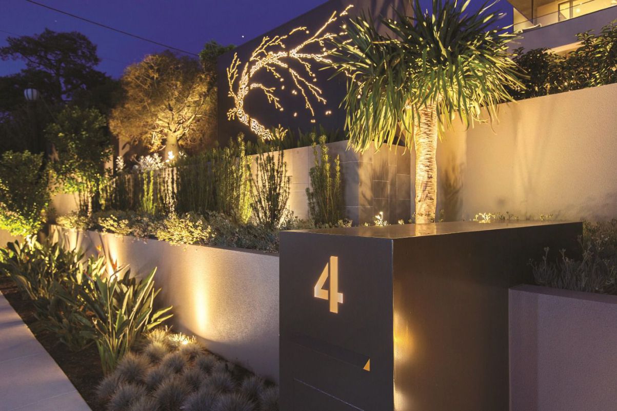 Resort-Style-Modern-Landscaping-in-Melbourne-Australia-by-COS-Design-2