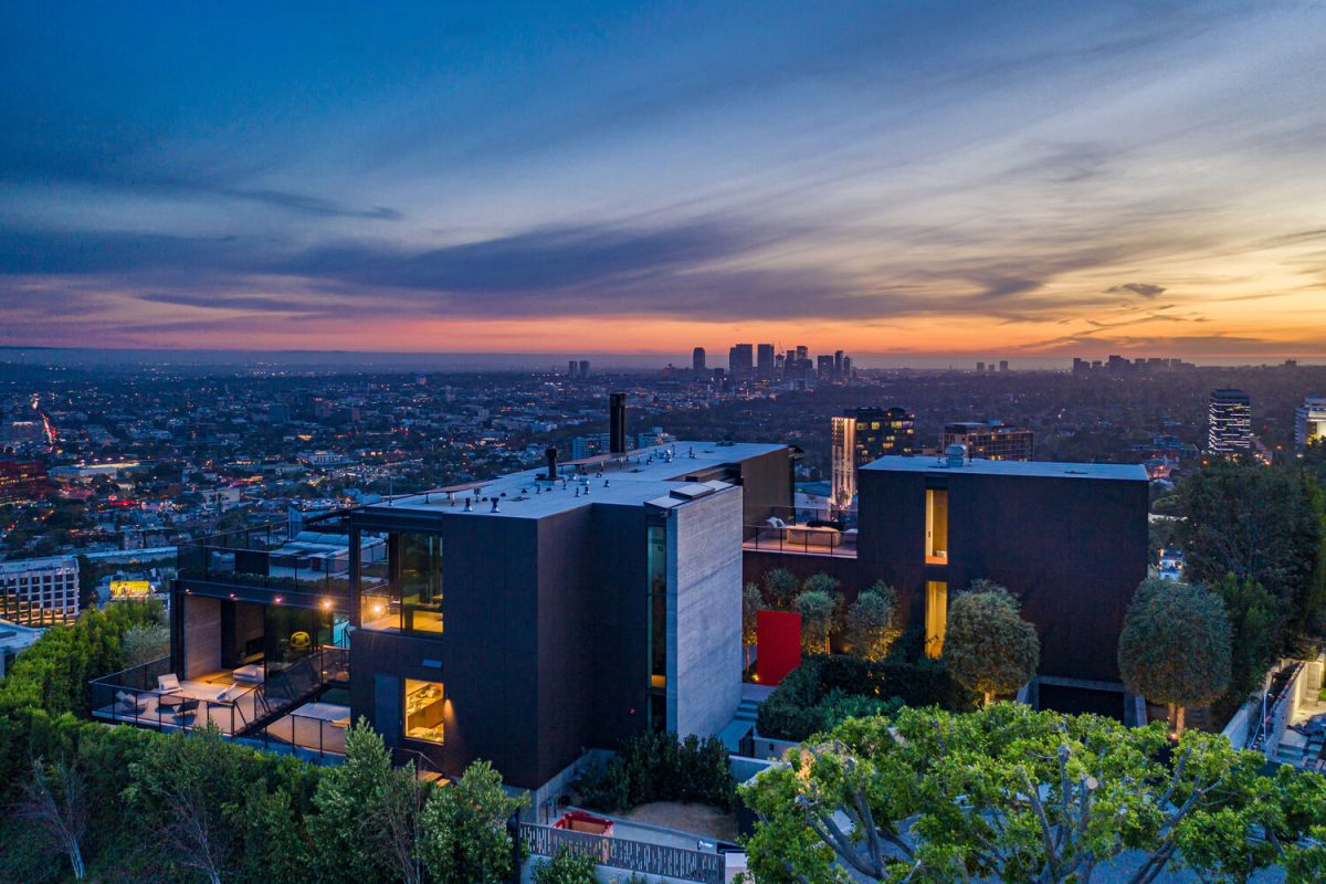 1301 Collingwood Place The Bond House of the Future for Sale at 62M