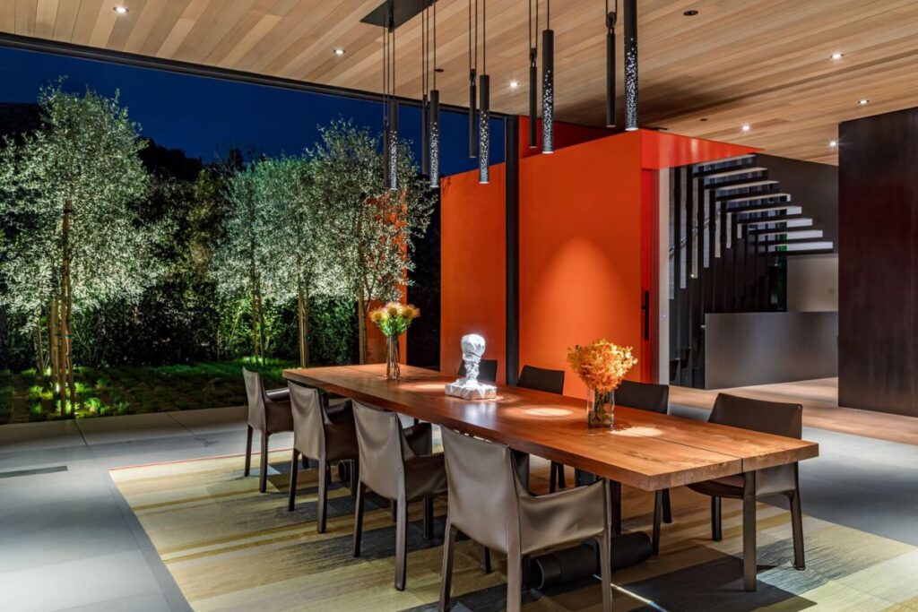 1301 Collingwood Place, Los Angeles - The Bond House of the Future for Sale, Olson Kundig