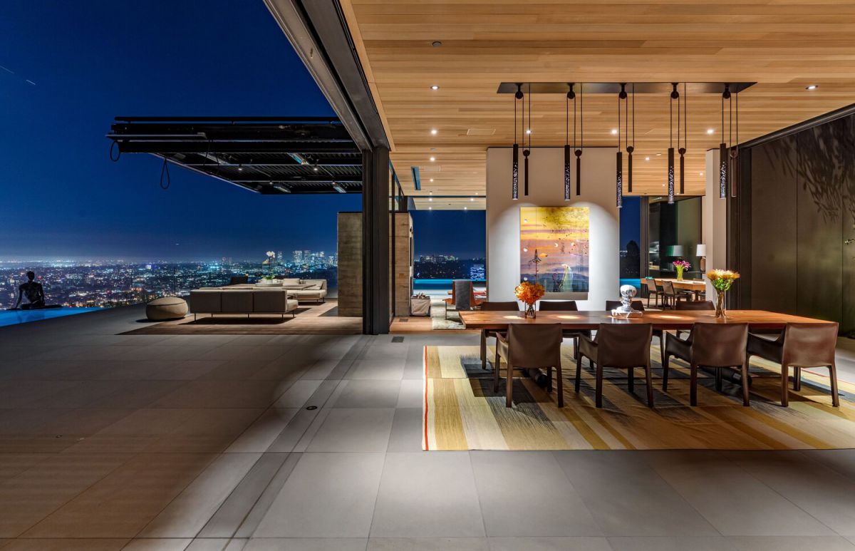 1301 Collingwood Place The Bond House of the Future for Sale at 62M