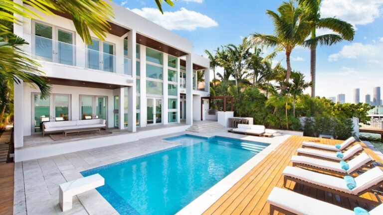 1337 N Venetian Way – A Miami Beach’s Waterfront Home for Sale at $13.5 Million