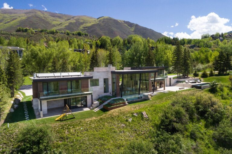 720 Willoughby Way – The Quintessential Modern Estate for Sale $31 Million