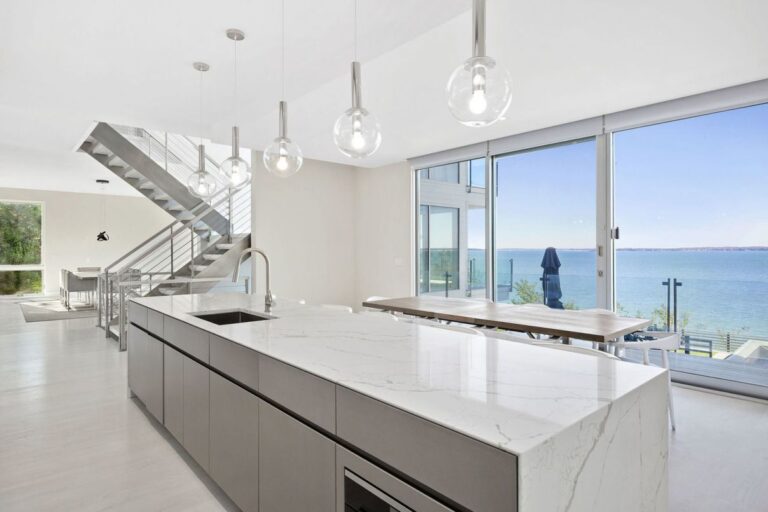 Clearview Modern Home on Noyack Bay for Sale at 10.5 Million