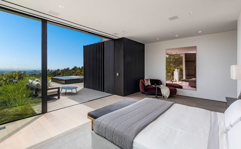 514 Chalette Drive - New Iconic Modern Estate in Beverly Hills hits Market