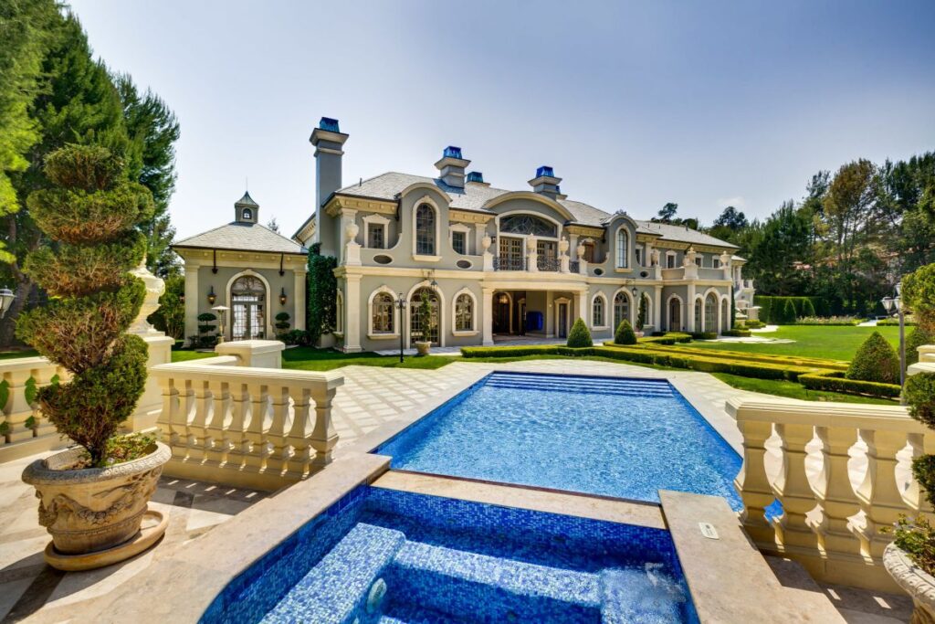 54 Beverly Park Way - Gorgeous Beverly Hills French Chateau for Rent