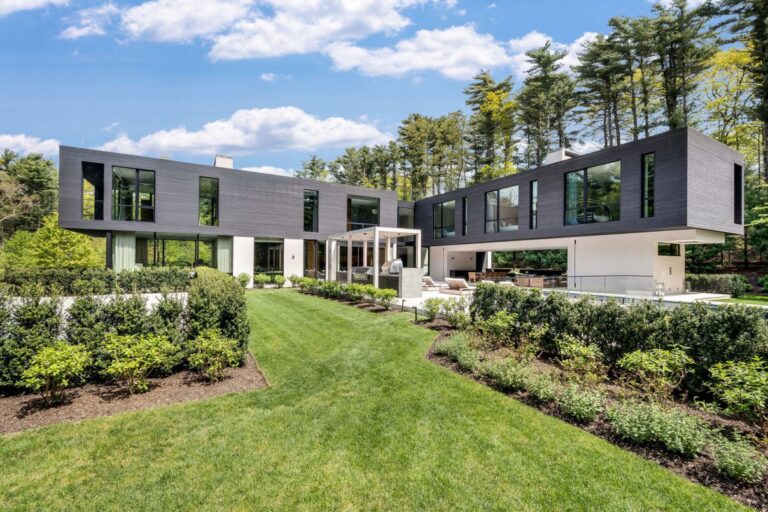 Totally Private Modern Masterpiece in East Hampton for Sale at $8.5 Million