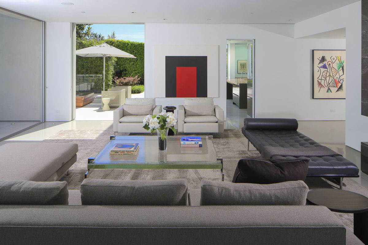 Angelo-Drive-Residence-in-Beverly-Hills-by-Magni-Kalmam-Design-14