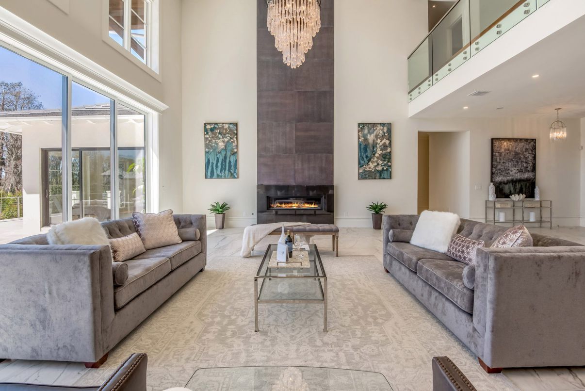 Blanche-Cove-Custom-Home-in-Windermere-Floria-by-Phil-Kean-Design-Group-16