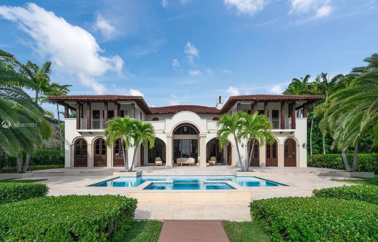 Broadview-Italian-Residence-in-Bay-Harbor-Islands-for-Sale-9410-W-Broadview-Dr-Bay-Harbor-Islands-Florida-12