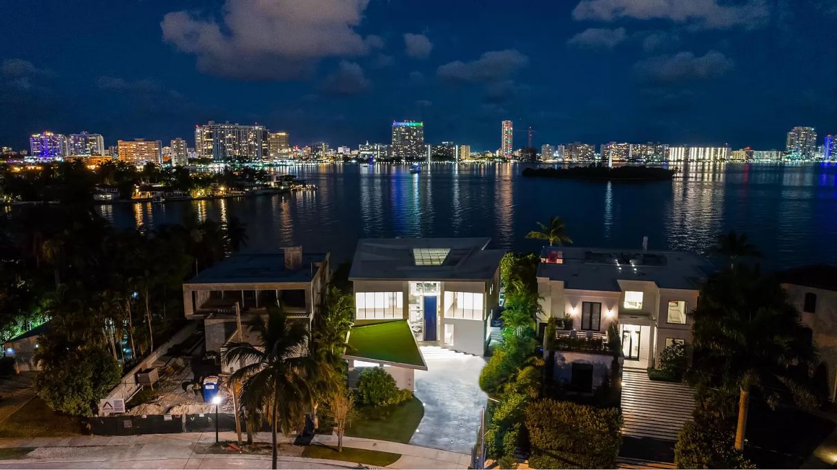 Dilido-Architectural-Modern-Masterpiece-in-Miami-Beach-for-Sale-3