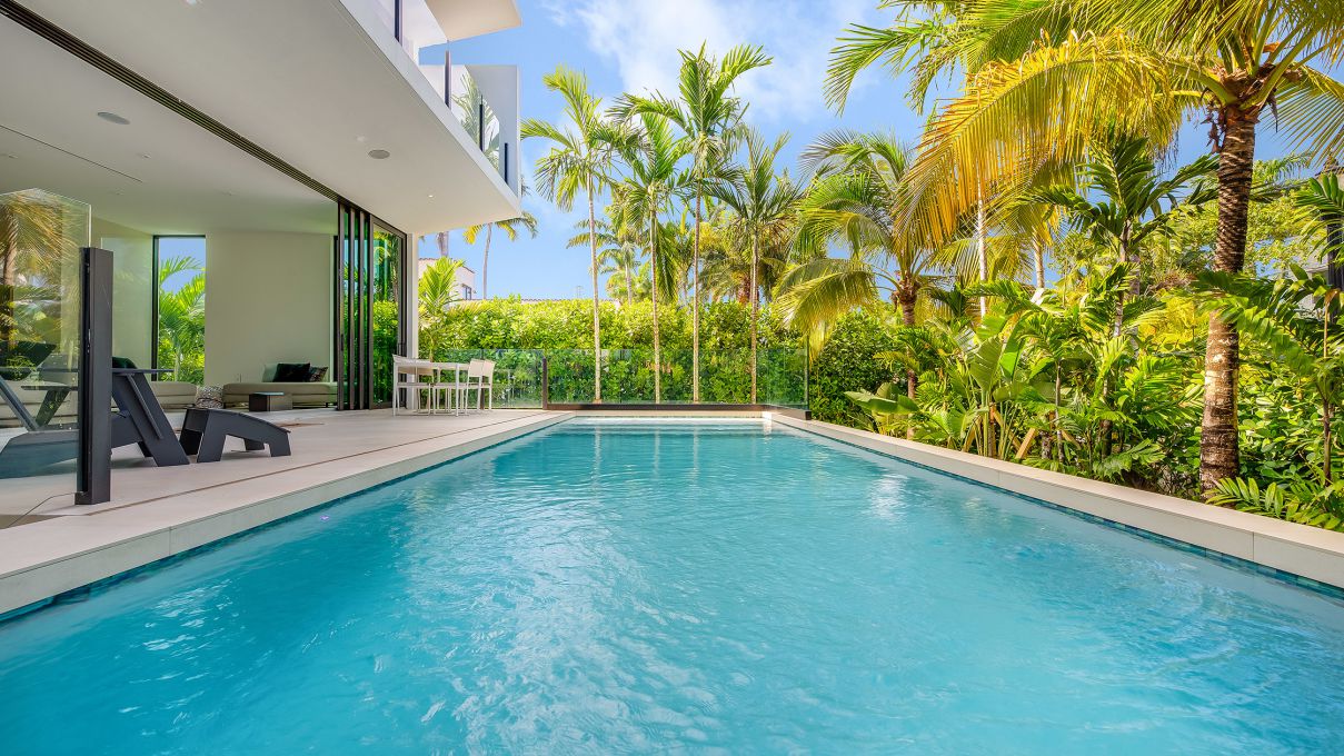 Impeccable-Home-in-Miami-Beach-for-Rent-at-20000-per-Month-247-Palm-Ave-Miami-Beach-FL-8