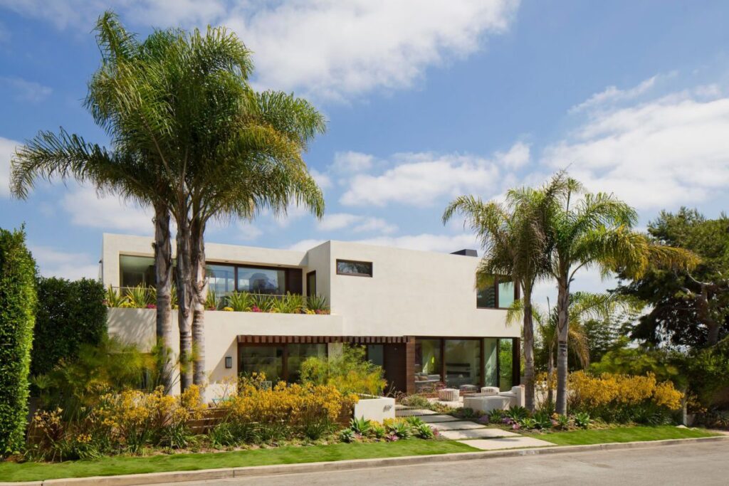 Manhattan Beach Residence in California by SUBU Design Architecture
