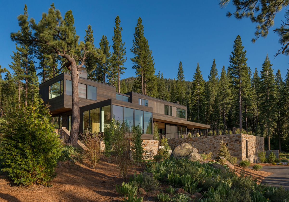 Martis Camp 506 Residence in Truckee, CA by Blaze Makoid Architecture