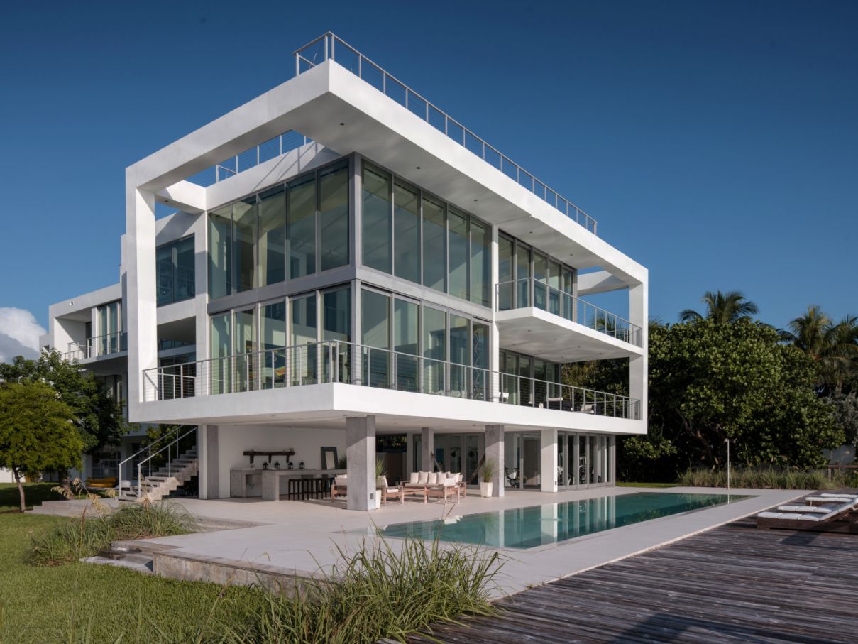 Matheson-Modern-Home-in-Miami-by-Kobi-Karp-Architecture-and-Interior-Design-1-17