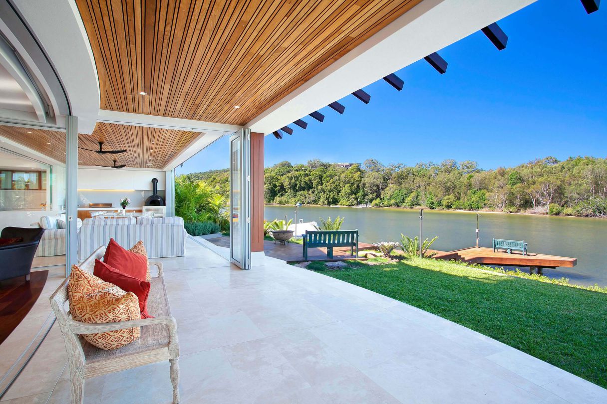 Noosa-Sound-Residence-in-Queensland-Australia-by-Paul-Clout-Design-7