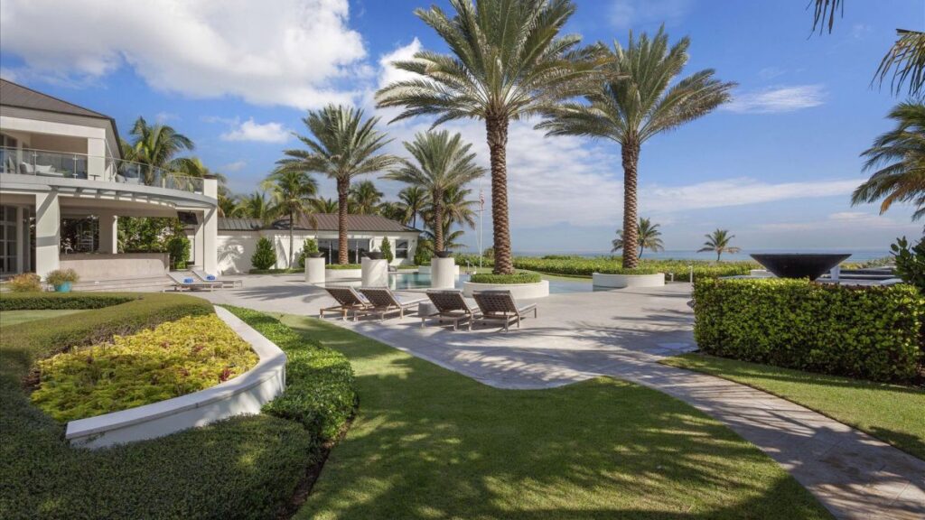 Ocean Boulevard Estate in Delray Beach, FL by John D Conway Architect Inc