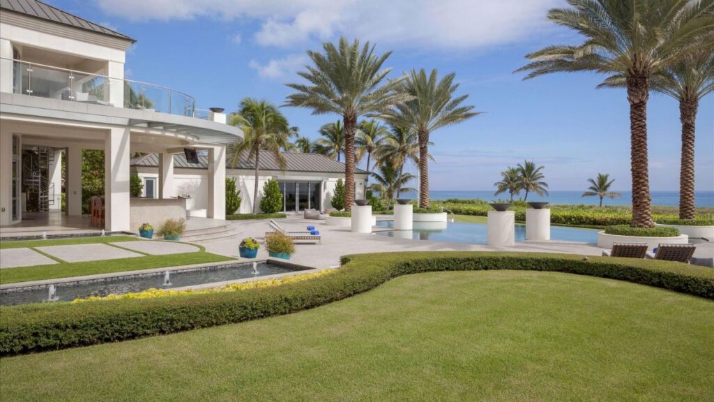 Ocean Boulevard Estate in Delray Beach, FL by John D Conway Architect Inc